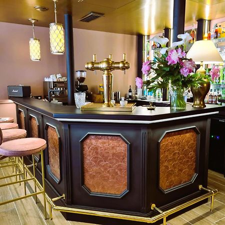 Logis Hotel Le Boudoir Belves Exterior photo
