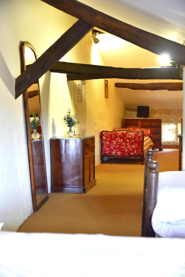 Logis Hotel Le Boudoir Belves Exterior photo