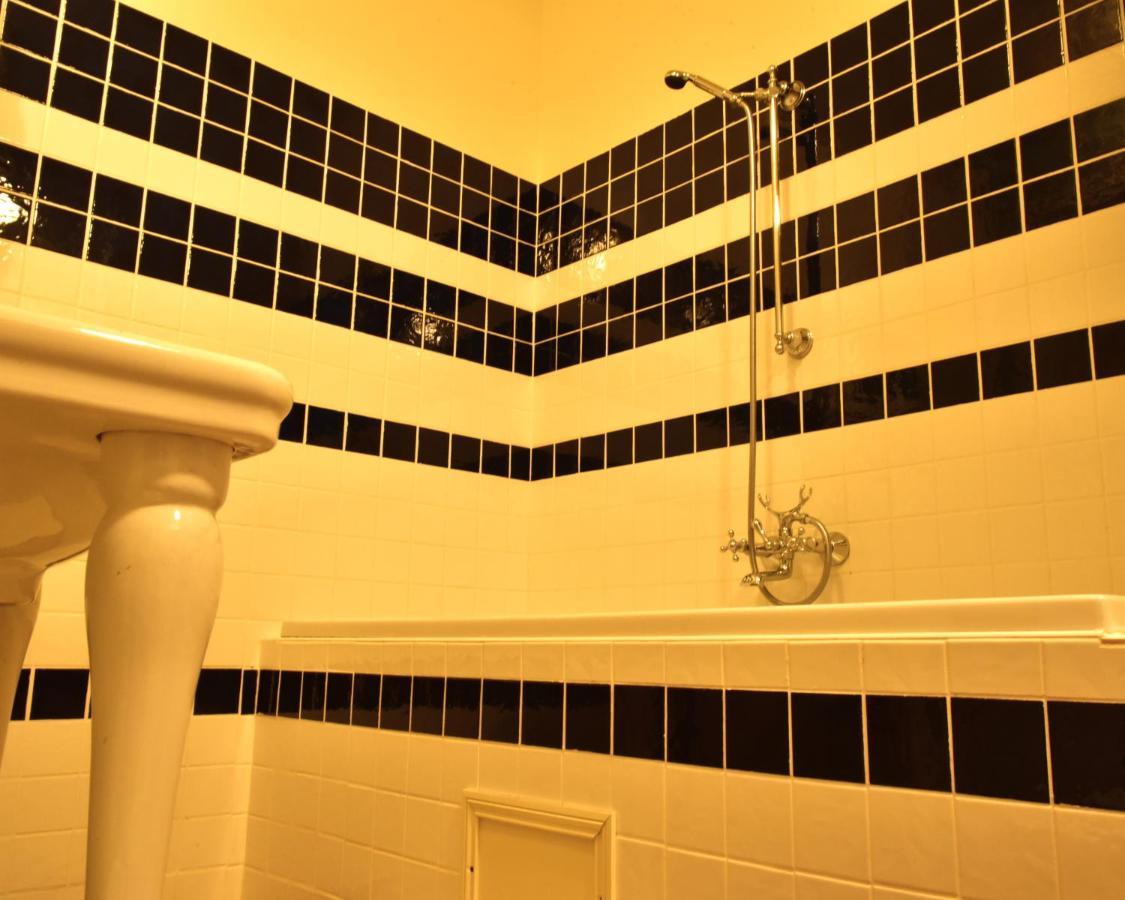 Logis Hotel Le Boudoir Belves Exterior photo